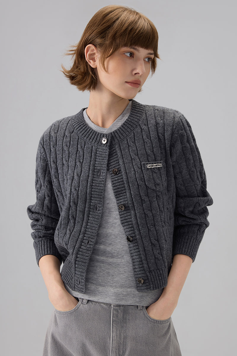 CABLE CARDIGAN