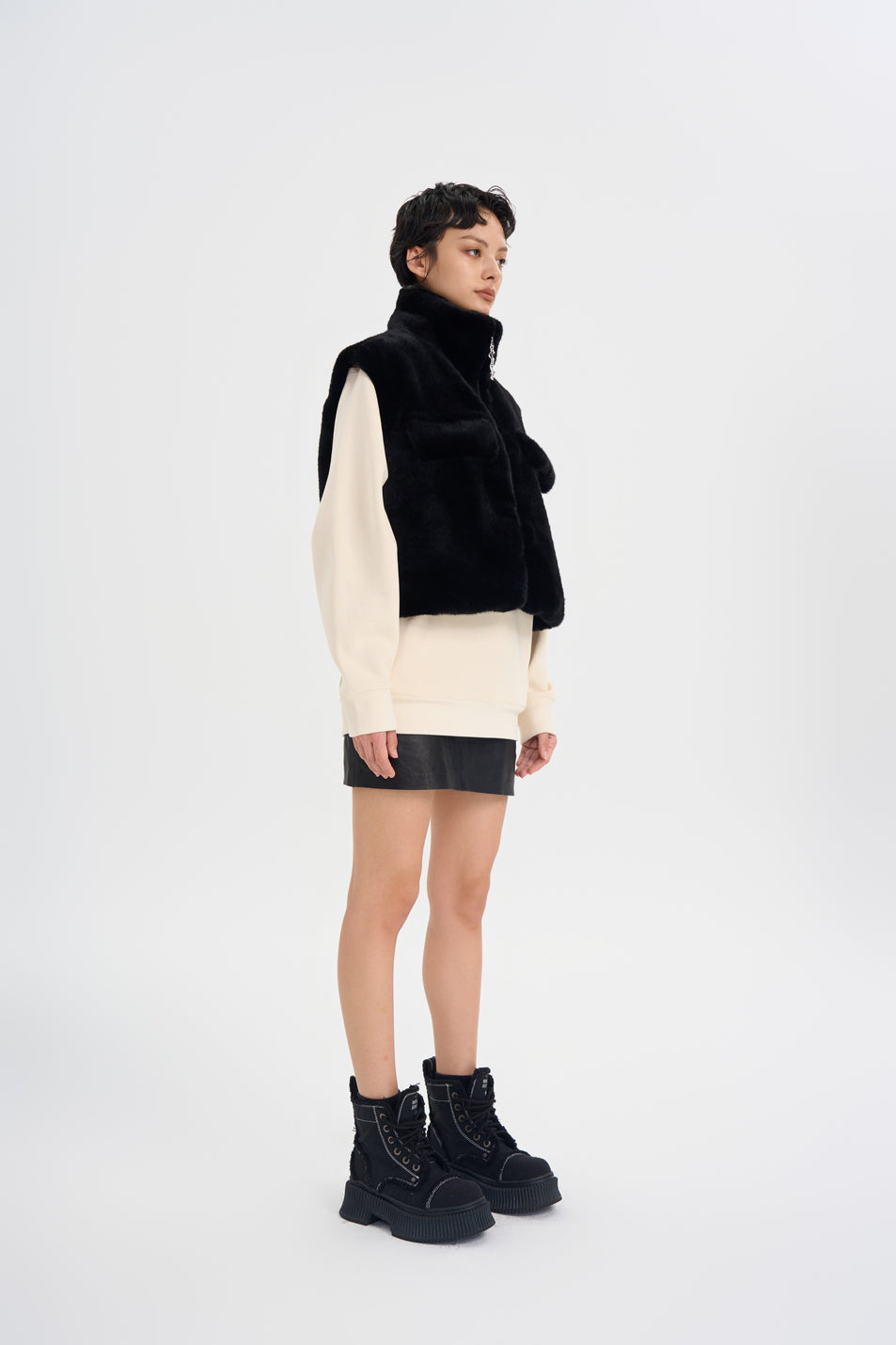 FAUX FUR VEST