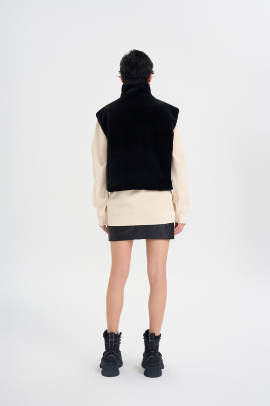FAUX FUR VEST